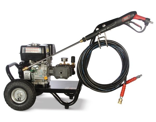 hidrolavadora POWERBLAST  PB-2200-6.5Kcon motor  a gasolina de 6.5hp.